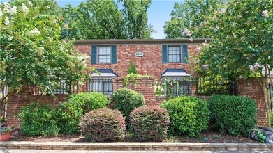 Building Photo - 3095 Colonial Way