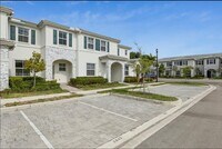 Building Photo - 2645 SE 17th St