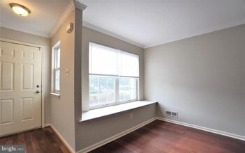 Building Photo - 2607 Virginia Ln