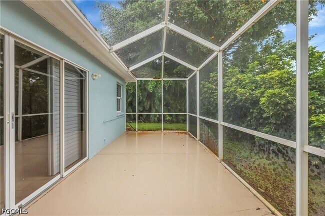 Building Photo - 22203 Seashore Cir
