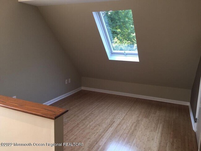 Building Photo - 23 Wyckham Rd