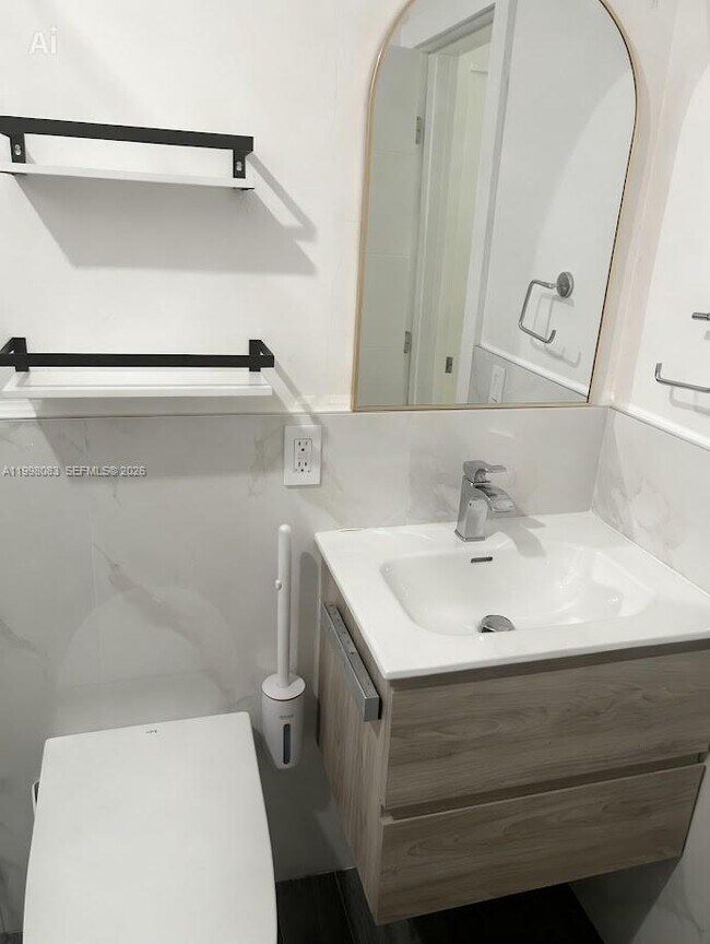 Building Photo - 16082 NE 9th Ct