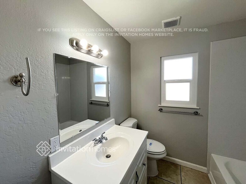 Building Photo - 5404 Calistoga Way