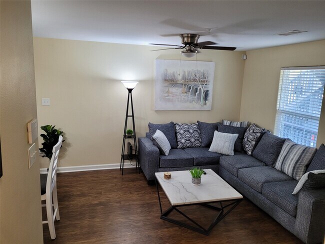 Building Photo - 4426 25th St E