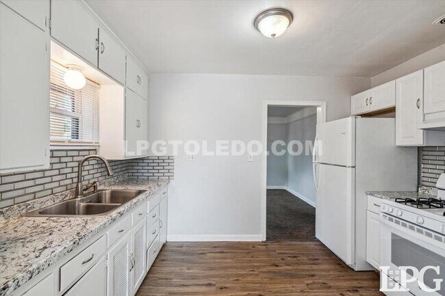 Building Photo - 1411 Potomac Dr
