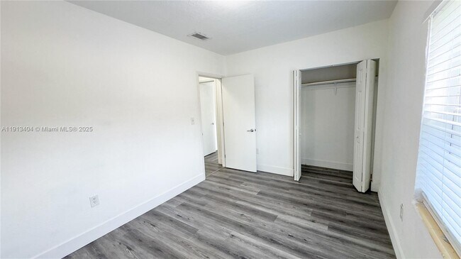 Building Photo - 1176 NW 48th St