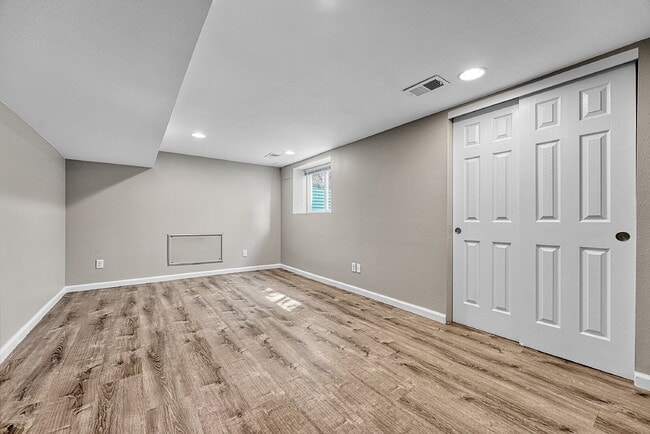 Building Photo - $1,240.95 -  1 bed, 1 bath Condo in Denver.