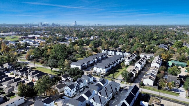 Building Photo - 8919 Laverne Shumard Ln