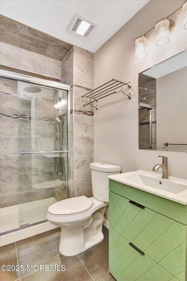 Building Photo - 1508 Wellington Pl