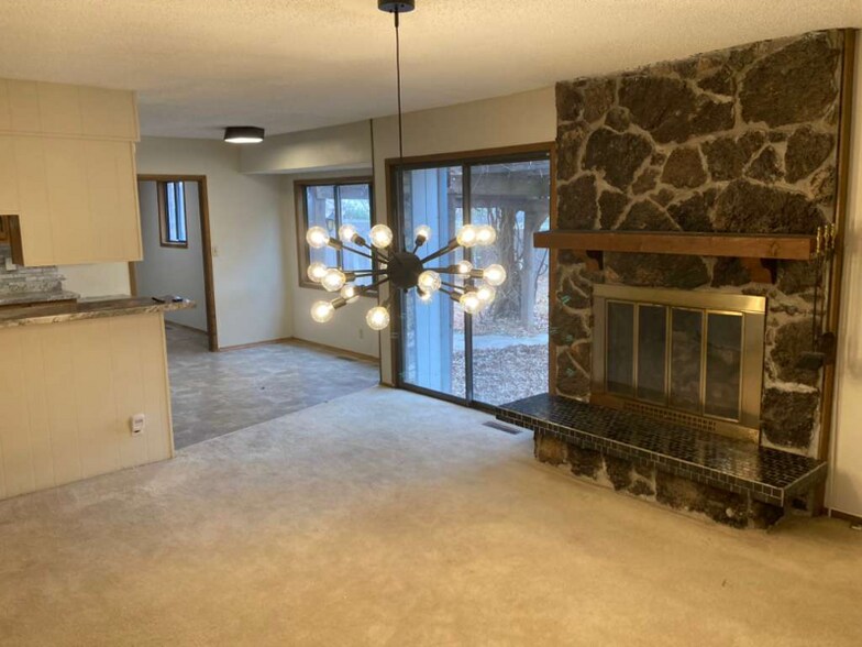 Building Photo - 2342 N Winstead Cir