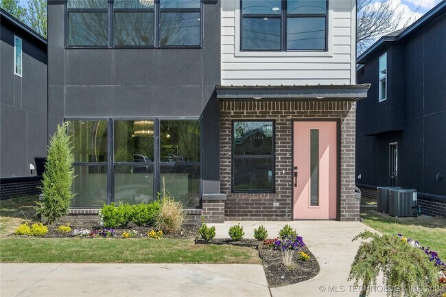 Building Photo - 103 N Atlanta St