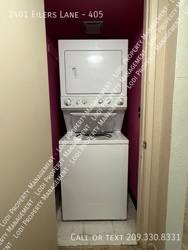 Building Photo - 2401 Eilers Ln