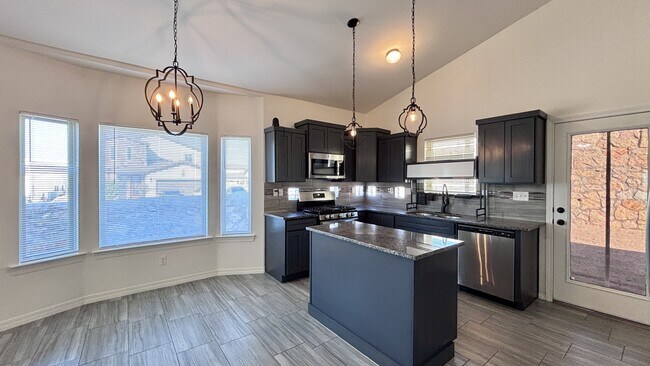 Building Photo - 12821 Rock Cliff Ave