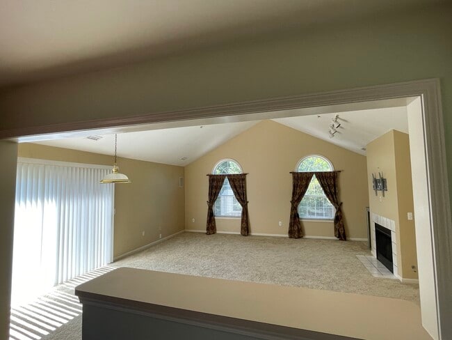 Building Photo - 28167 Carlton Way Dr