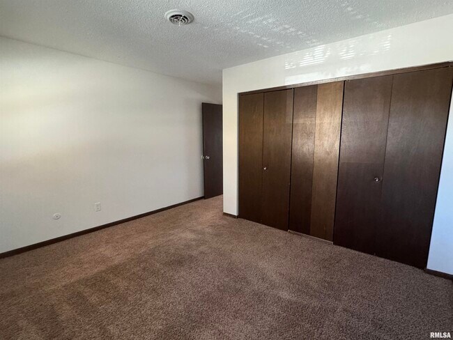 Building Photo - 3475 Winston Dr