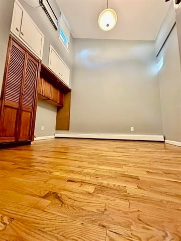 Building Photo - 556 1st St