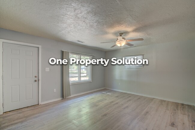 Building Photo - 1050 Durbin St