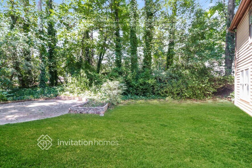 Building Photo - 450 Padens Chase Ct