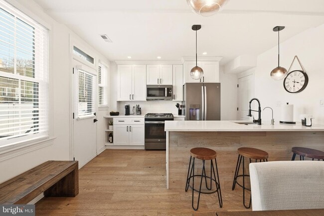 Building Photo - 5113 4th St NW