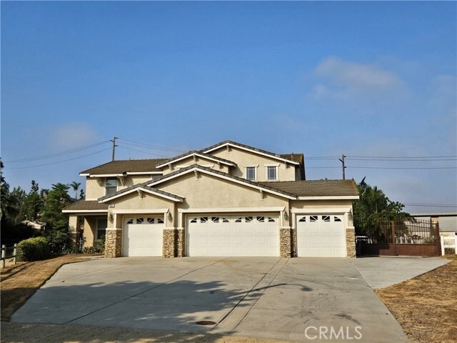 Primary Photo - 410 Caliente Dr