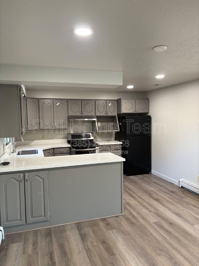 Building Photo - 245 Abrams Way