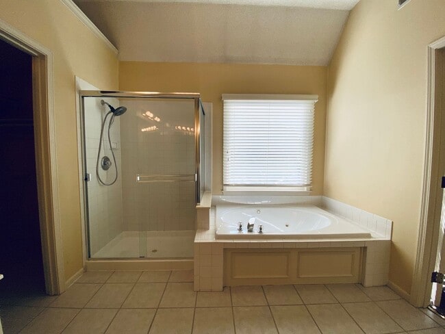 Building Photo - {8514}  Village of Kensington + Finished B...