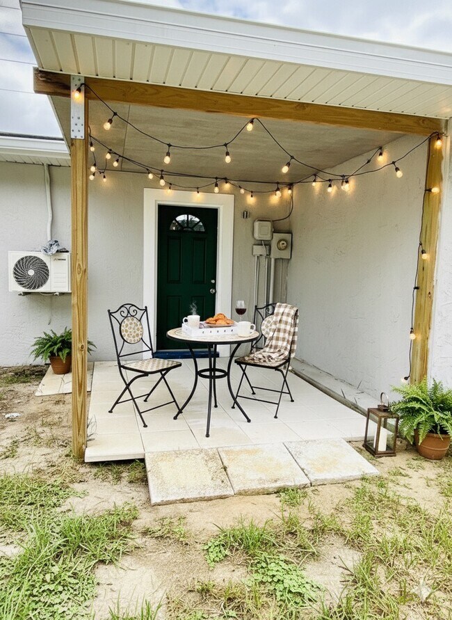 Building Photo - 4243 Deltona Blvd