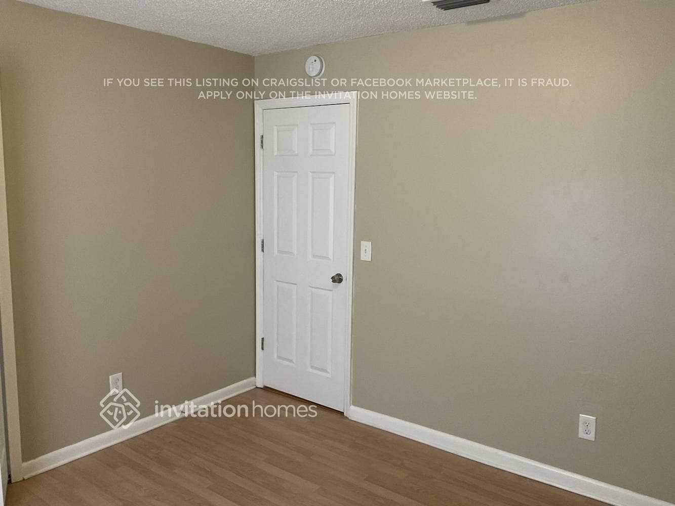 Building Photo - 808 Black Knight Dr