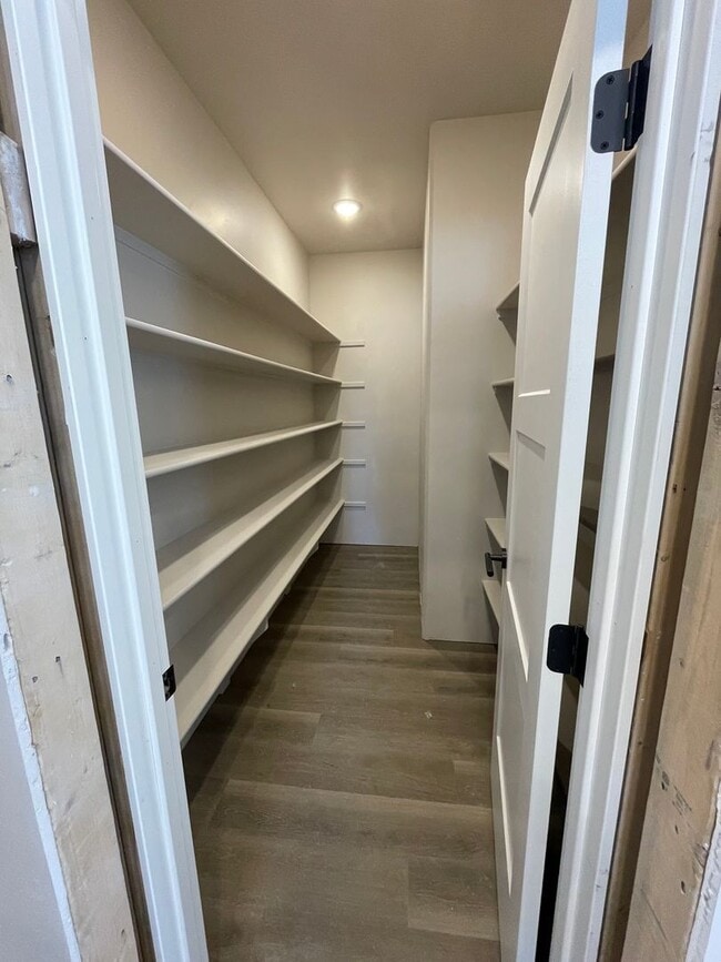 Building Photo - 7404 N Paw St