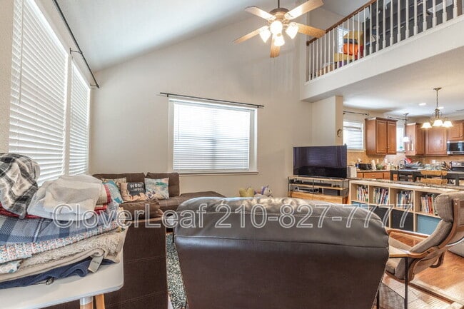 Building Photo - 551 Ginsberg Dr