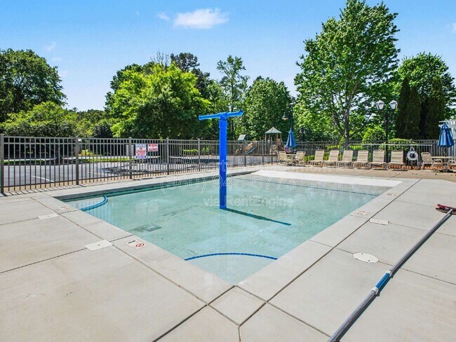 Building Photo - 8742 Whitehawk Hill Rd