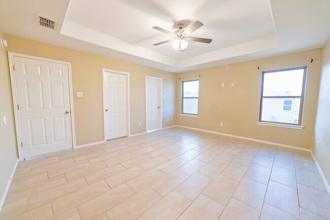 Building Photo - 4316 Ramona Dr