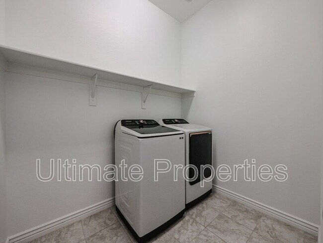 Building Photo - 28422 N 131st Dr