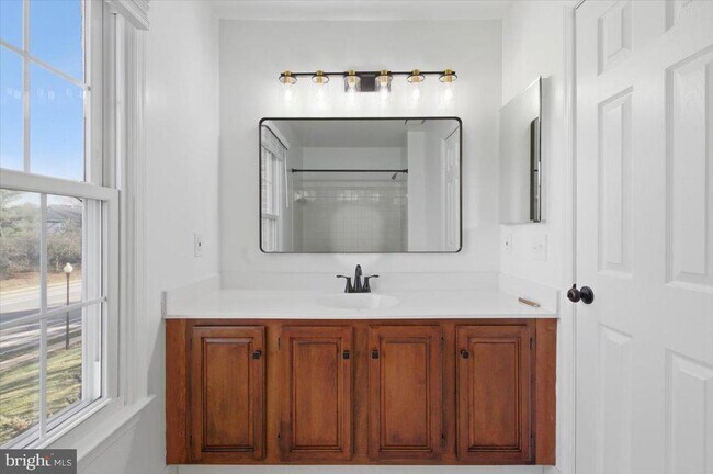 Building Photo - 47699 Whirlpool Square