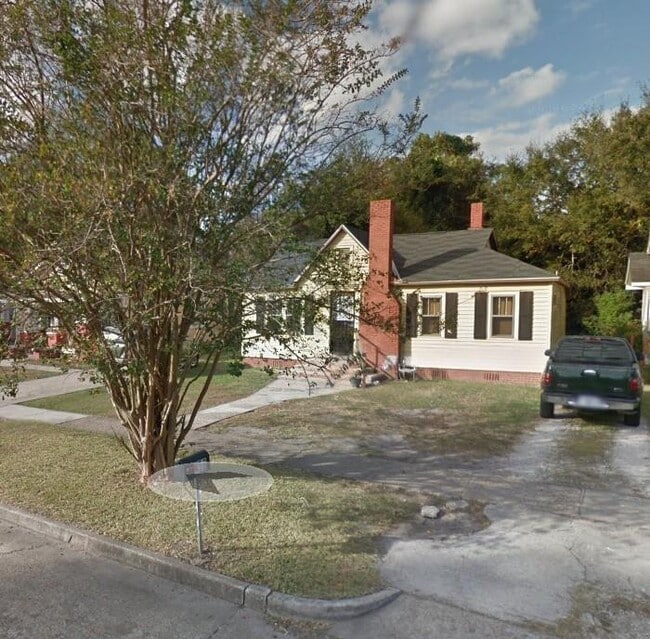 Primary Photo - 456 Williams St