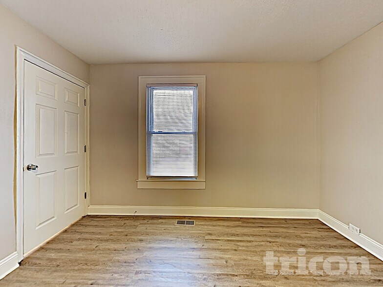 Building Photo - 1511 N Davidson St