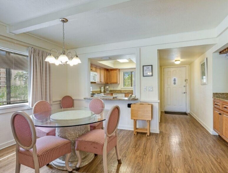 Building Photo - 7785 Estero Blvd