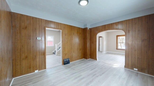 Building Photo - Slavic Village - 4 Bedroom - Single Family Home