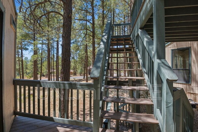 Building Photo - 1410 Inverrary Way