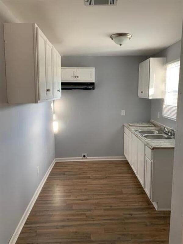 Building Photo - 663 Williams St