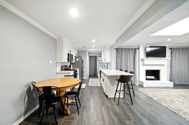 Building Photo - 10322 Sageplum Dr