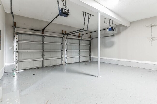 Building Photo - 12879 Copperfield Ln