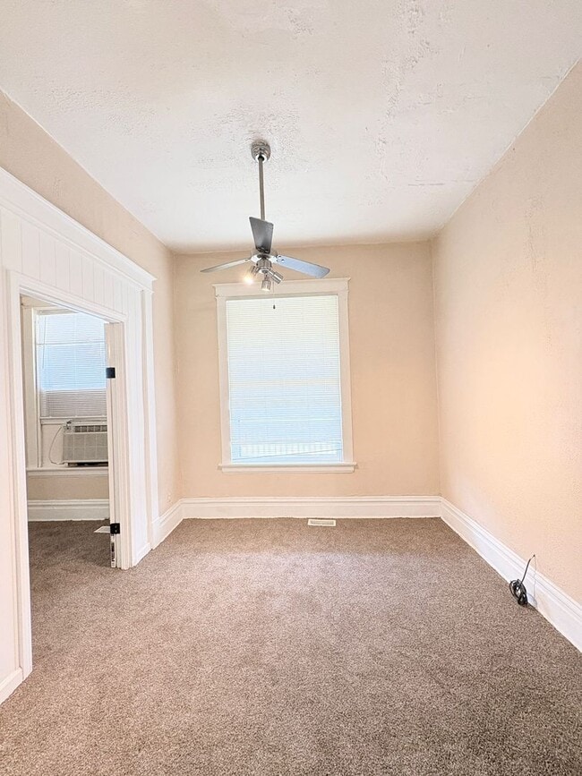 Building Photo - 837 Avondale Ave