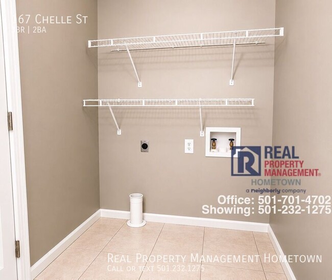 Building Photo - 167 Chelle St
