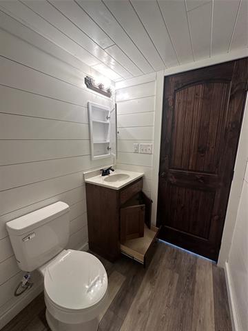 Building Photo - 122 Hcr 4105