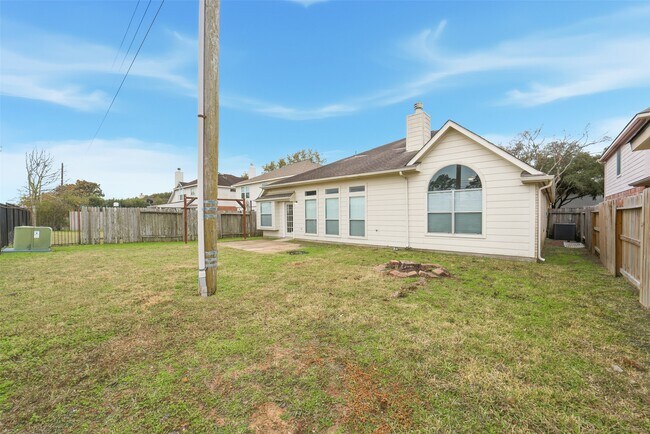 Building Photo - 11030 Desert Springs Cir