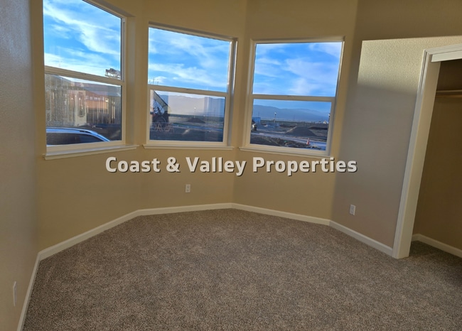 Building Photo - King City Home for RENT!!!