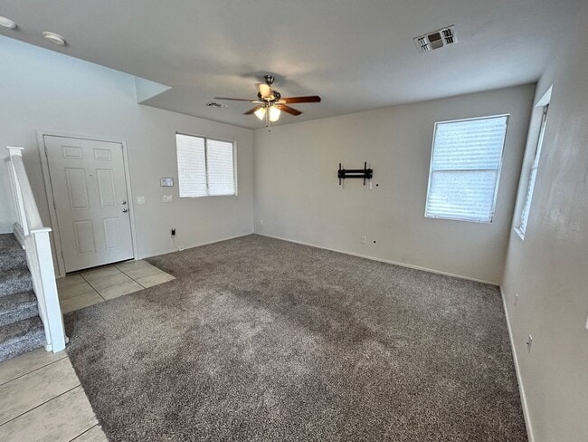 Building Photo - Bright 4Bdm 3Ba Goodyear home