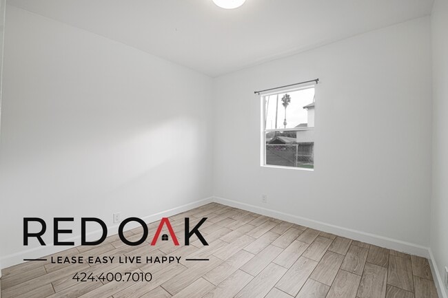 Building Photo - 5905 Bonsallo Ave