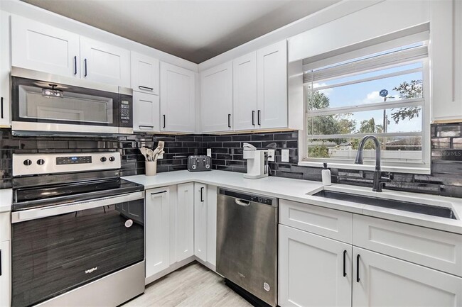 Building Photo - 9612 N 55th St